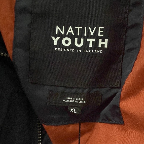 Native youth navy and white Sherpa puffer coat XL NWT - Picture 3 of 15